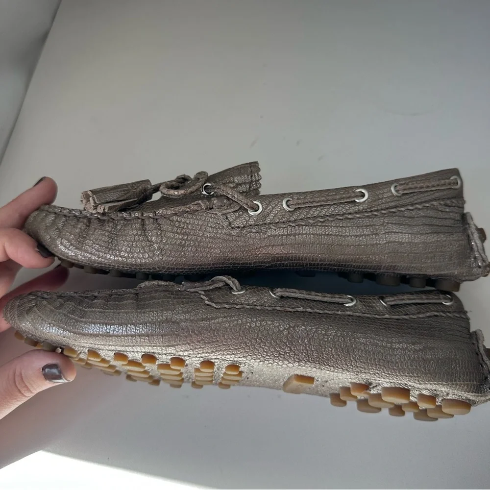 Coach (6.5) Silver Metallic Nadia Driving Moccasin Loafer w Tassels, Snakeskin - Picture 3 of 9